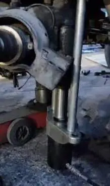 Manodopera - Sostituzione KIT Perni Fusi assale (Rimorchi  - S.Rimorchi)